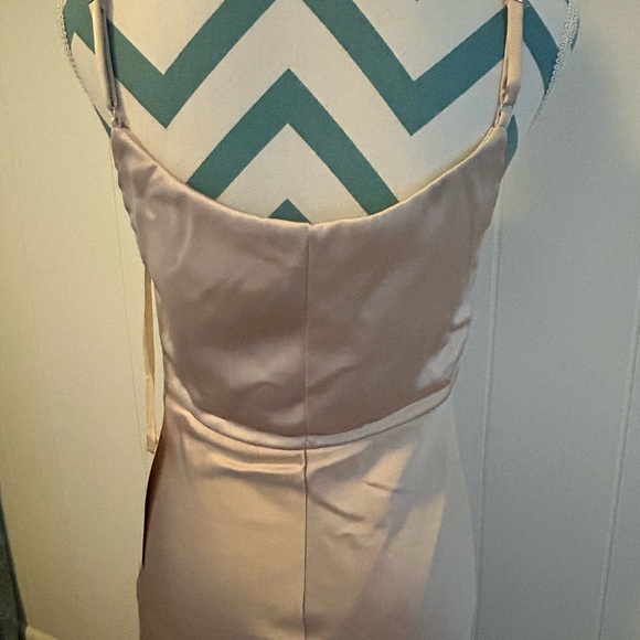 NWT Revelry Skye Satin Bridesmaid Dress Gold Champagne Size 10 Petite Maxi - Picture 6 of 8
